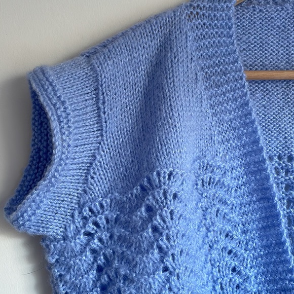 HANDCRAFTED | Cornflower blue cropped knit jacket - Picture 5 of 6
